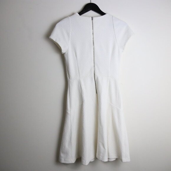Banana Republic Fit and Flare A-Line Raised Dot Textured White Dress Size 4 - Picture 3 of 4